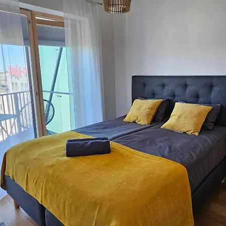 With Seaview Apartamento